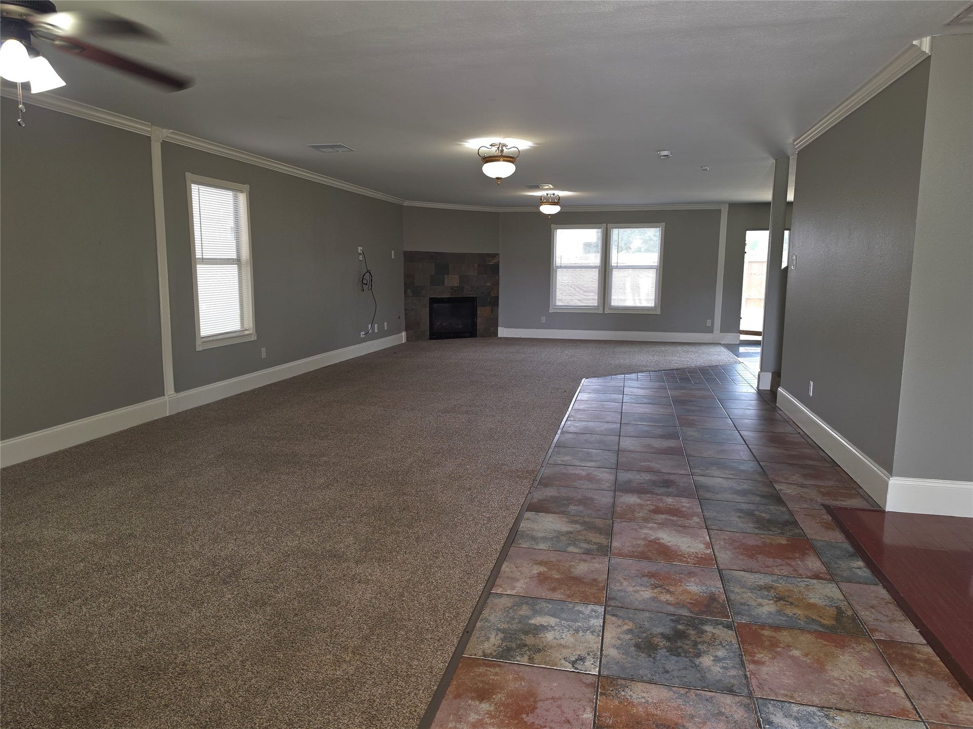 19705 Rustic Lake Lane, Cypress, TX 77433 Spacious Living Room