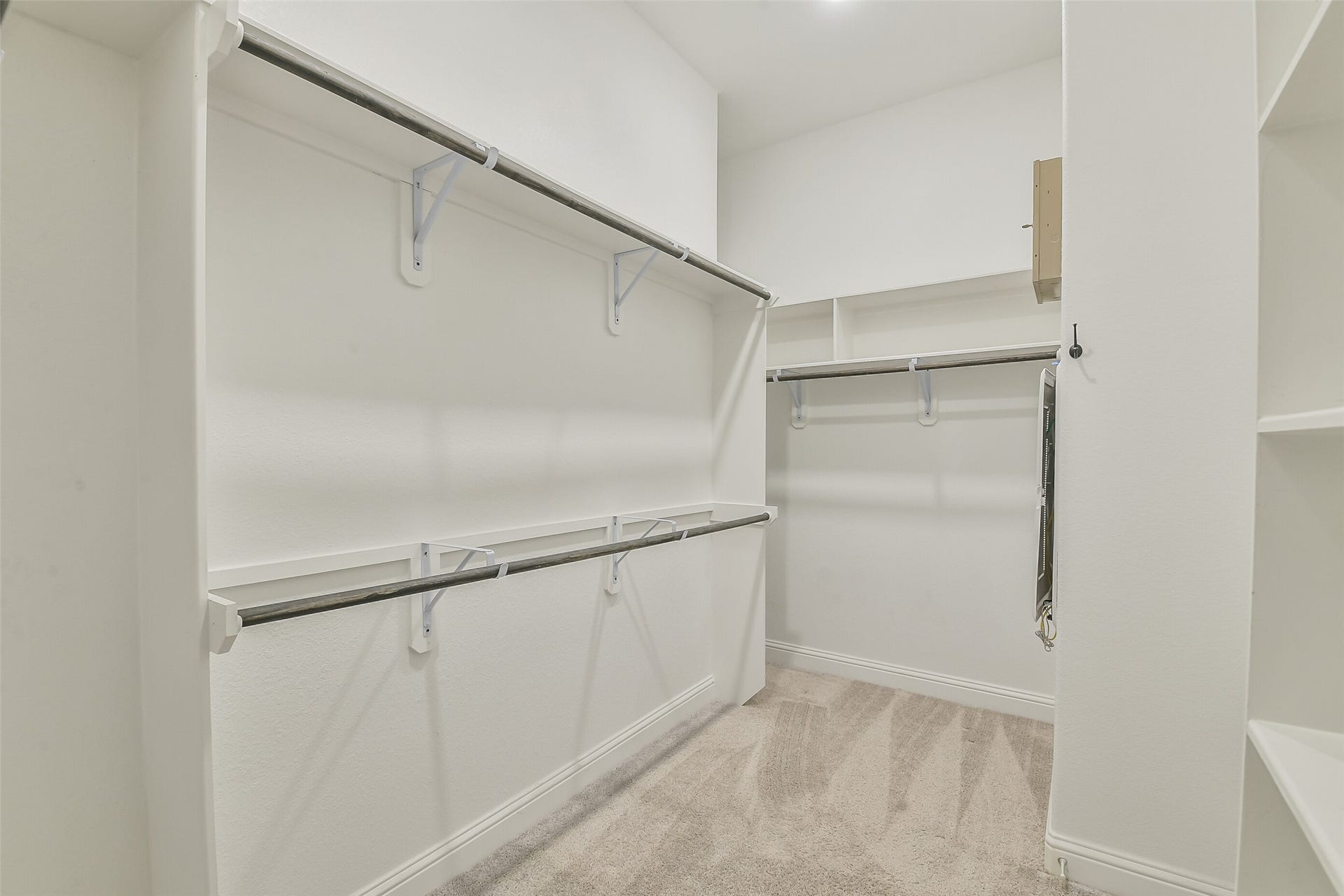 20330 Rose Gray Lane, Tomball, TX 77377 Large walk-in closet with an abundance of space.