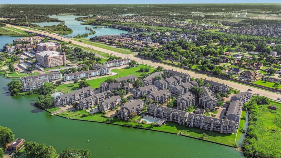 Property photo for 18515 Egret Bay Boulevard, #702, Webster, TX