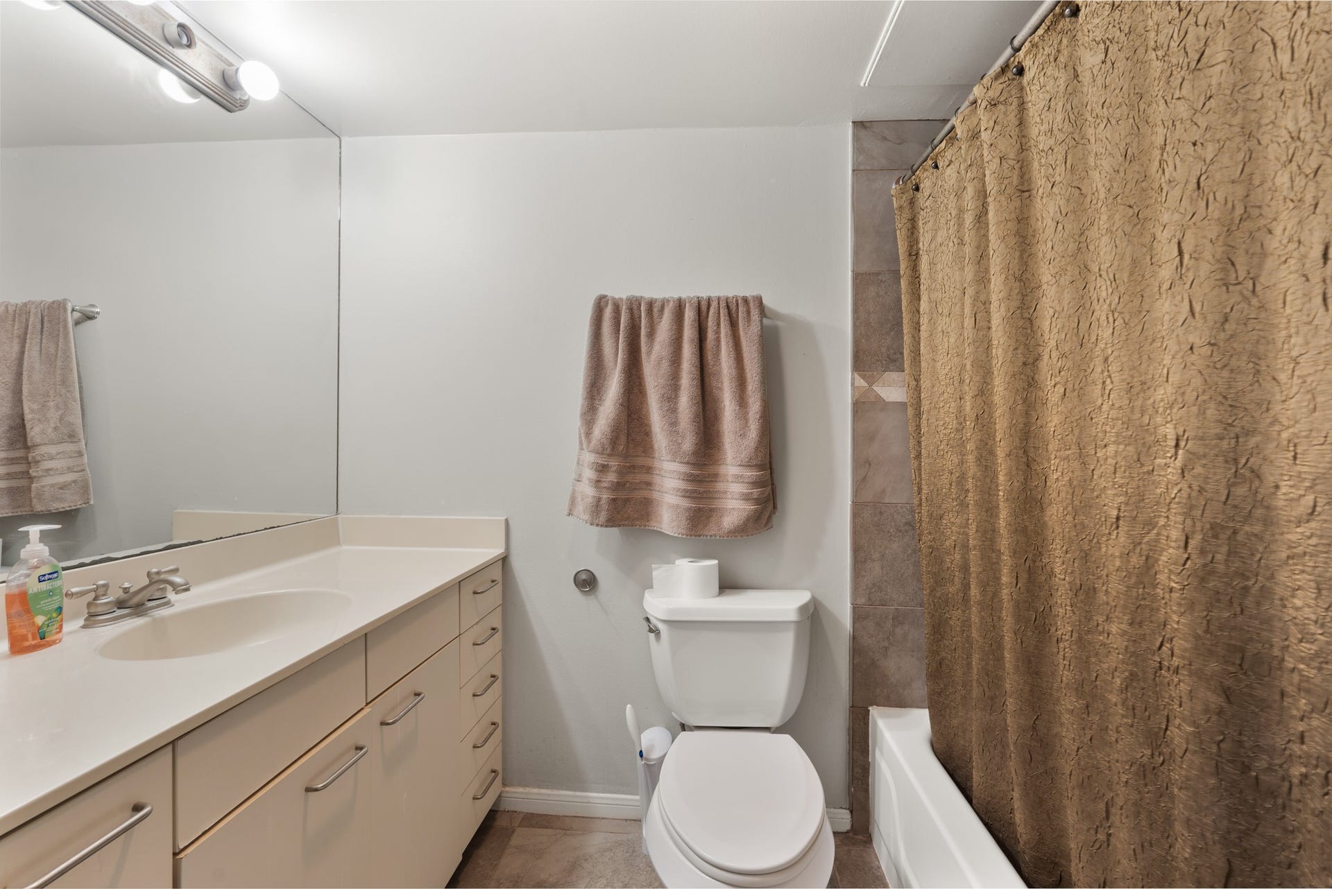 3525 Sage Road, #1412, Houston, TX 77056 3525 Sage Road, #1412, Houston, TX 77056