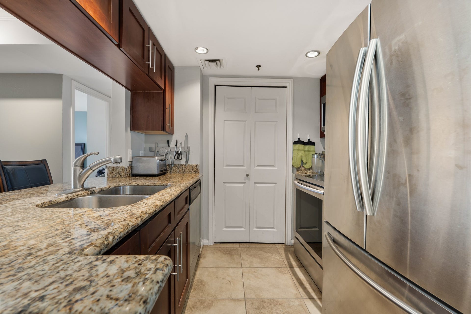 3525 Sage Road, #1412, Houston, TX 77056 3525 Sage Road, #1412, Houston, TX 77056
