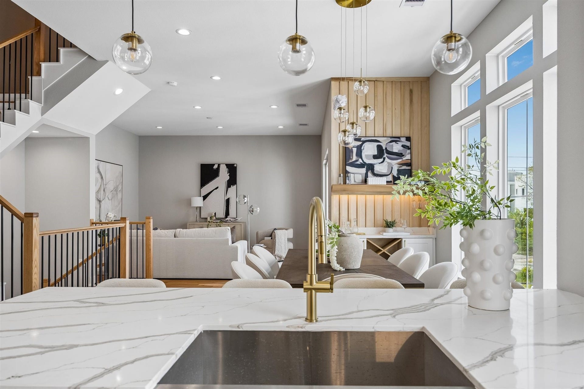 1187 W 19th Street, Houston, TX 77008 1187 W 19th Street, Houston, TX 77008