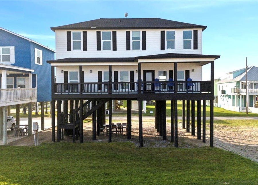 Property photo for 1326 Emerald Drive, Crystal Beach, TX