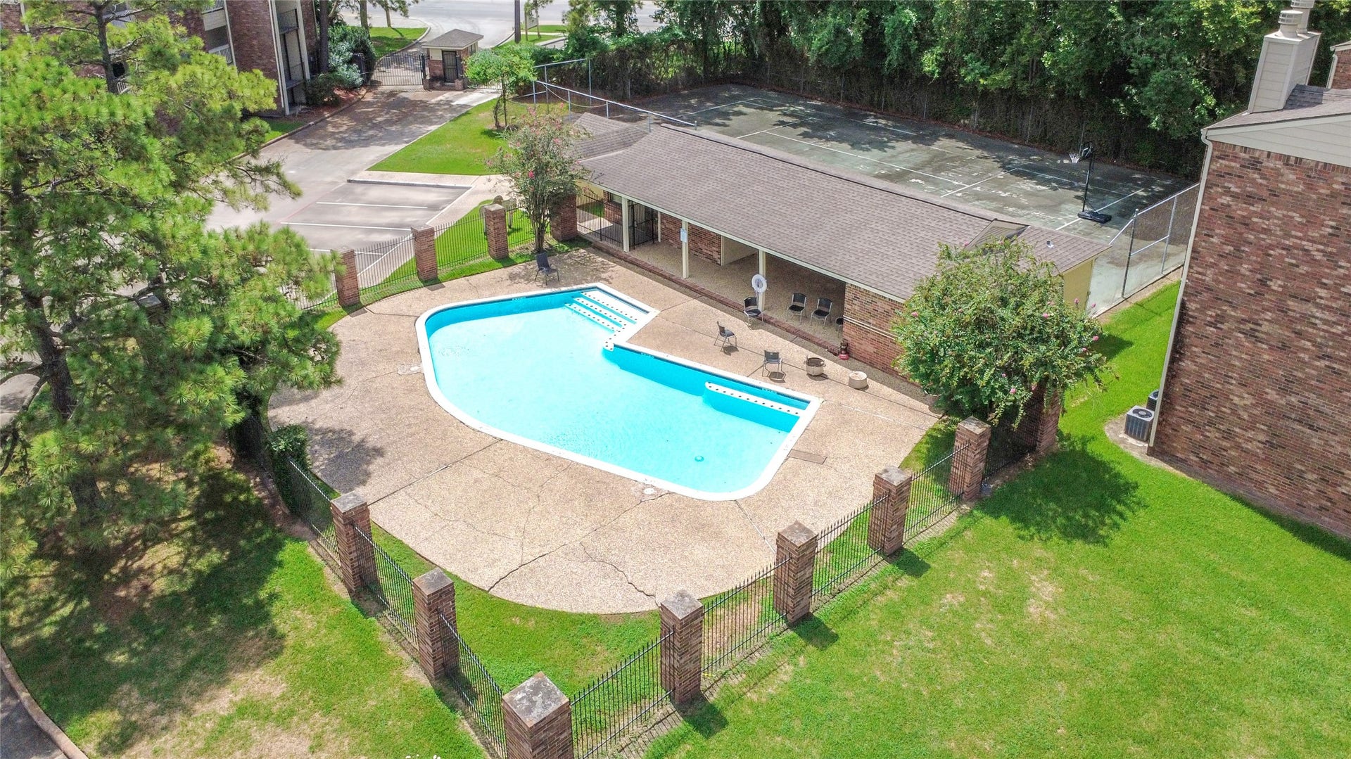 2501 Gulf Freeway, #14A, Dickinson, TX 77539 2501 Gulf Freeway, #14A, Dickinson, TX 77539