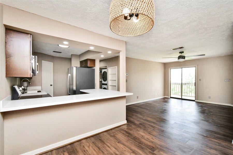 Property photo for 2501 Gulf Freeway, #14A, Dickinson, TX