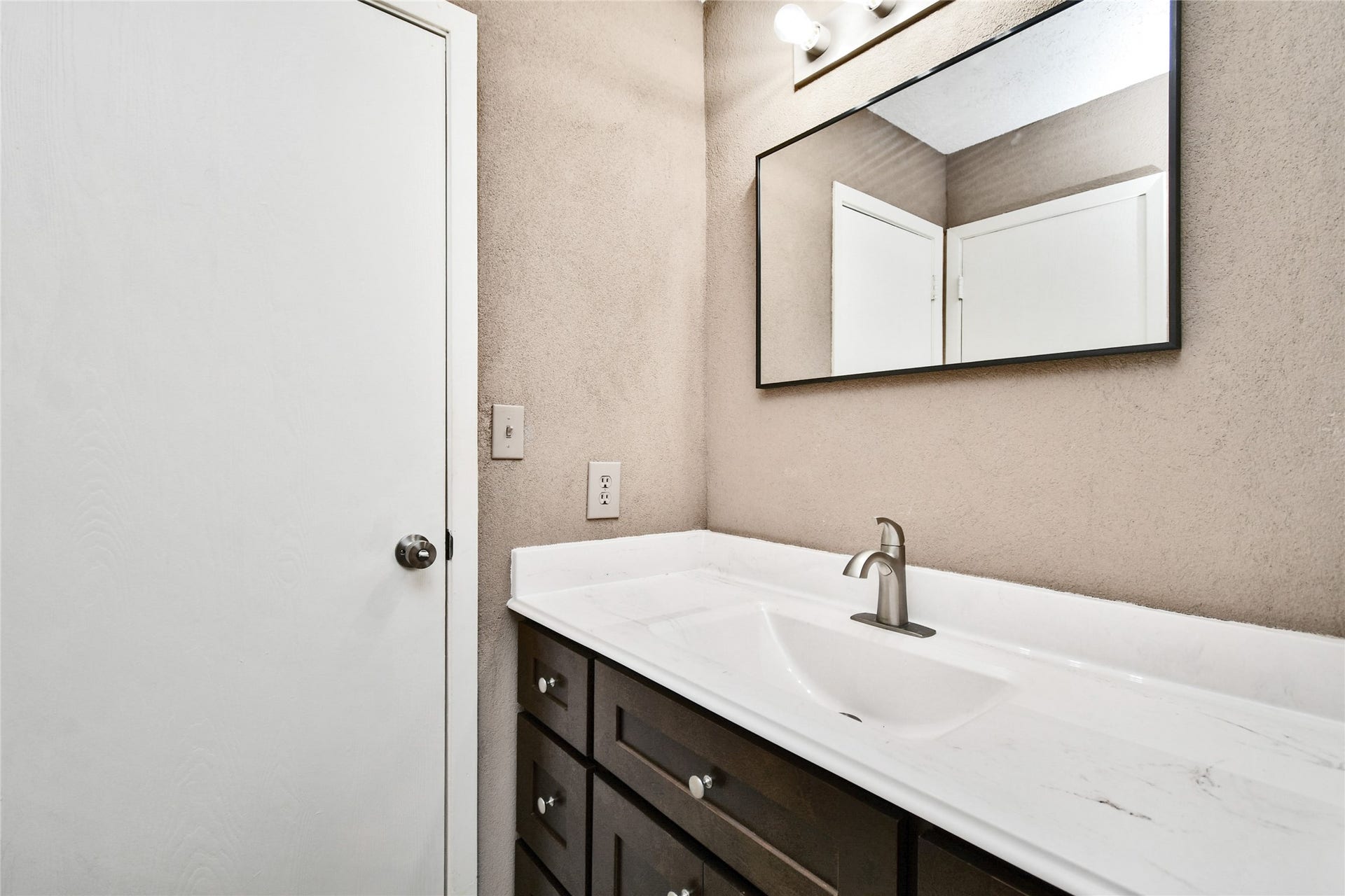 2501 Gulf Freeway, #14A, Dickinson, TX 77539 2501 Gulf Freeway, #14A, Dickinson, TX 77539