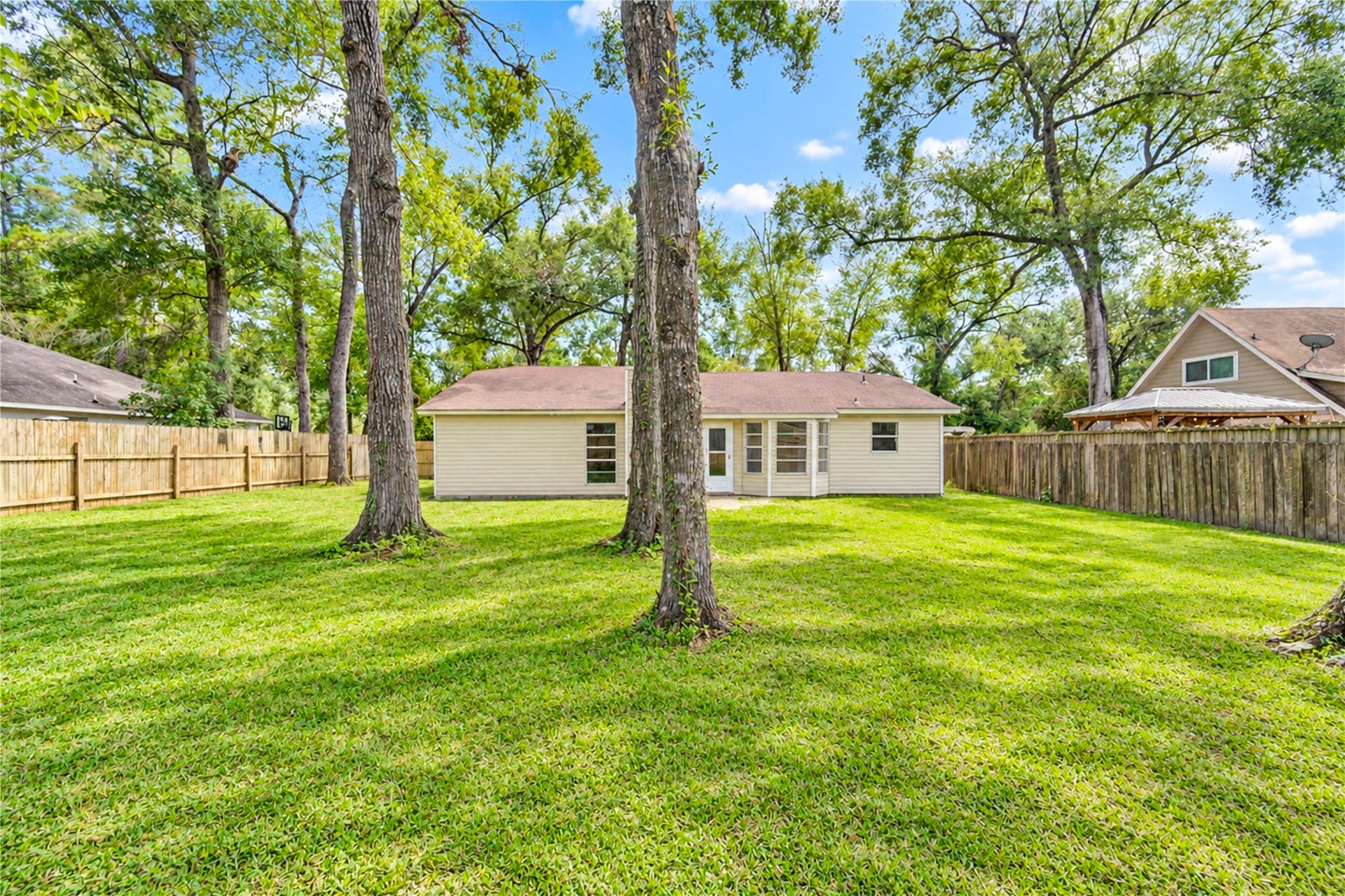 16722 Tupelo Lane, Splendora, TX 77372 16722 Tupelo Lane, Splendora, TX 77372