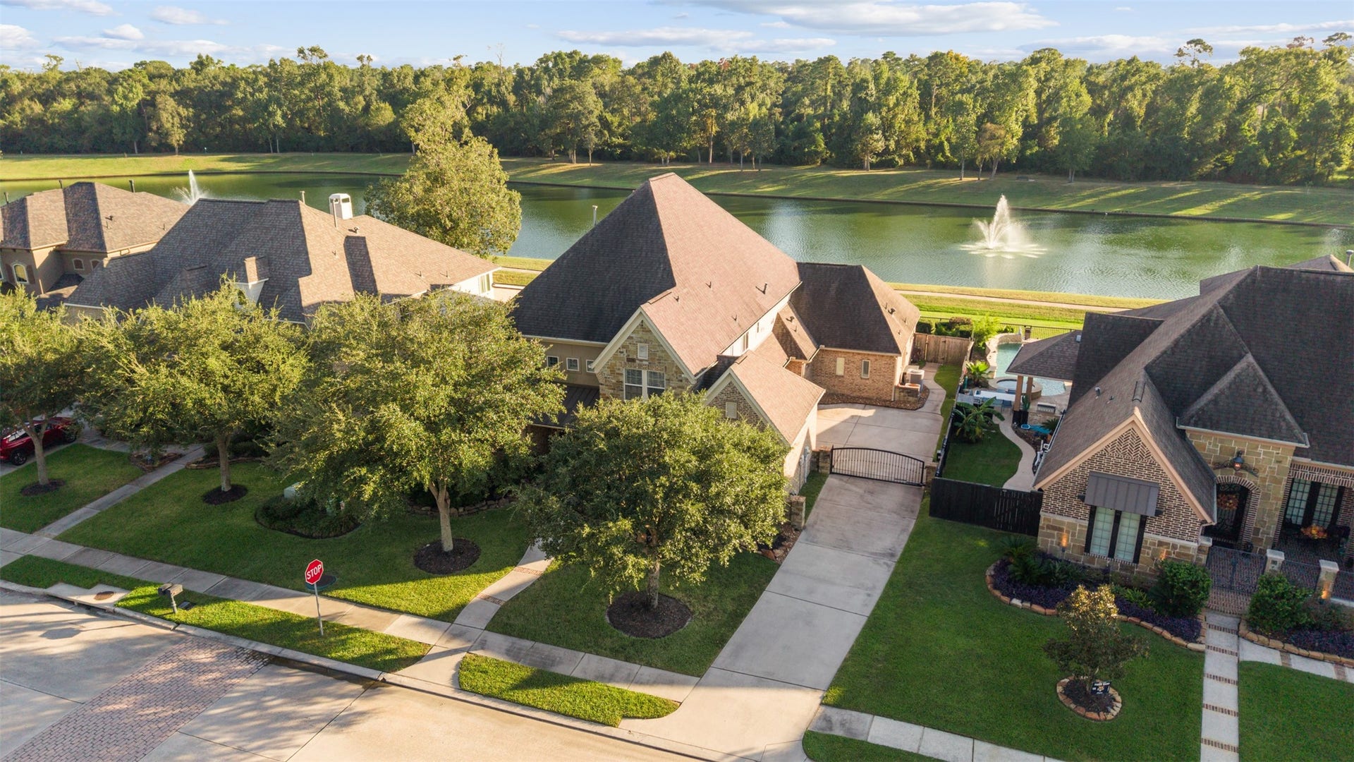 18515 Duke Lake Drive, Spring, TX 77388 18515 Duke Lake Drive, Spring, TX 77388