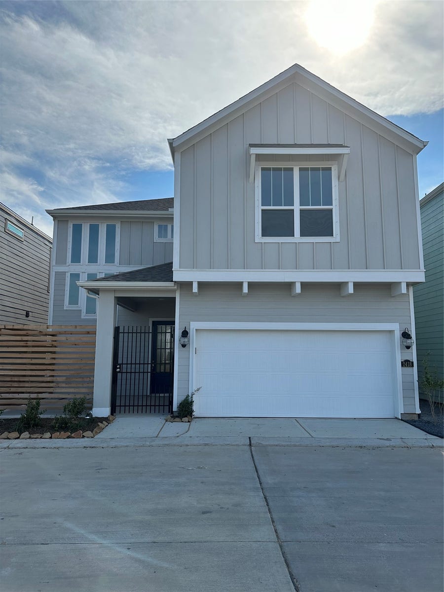 Property photo for 2418 Yacht Harbor Drive, Kemah, TX
