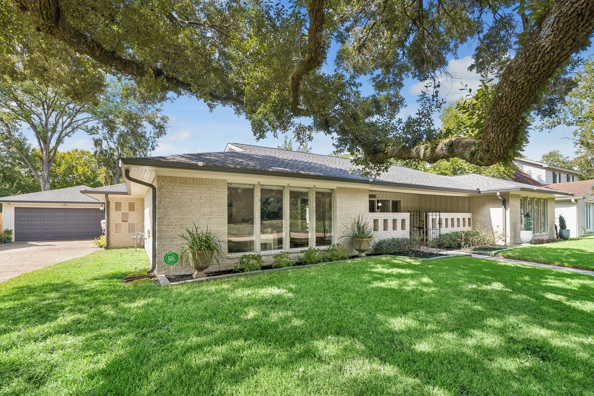 12314 Honeywood Trail, Houston, TX 77077 Welcome home!