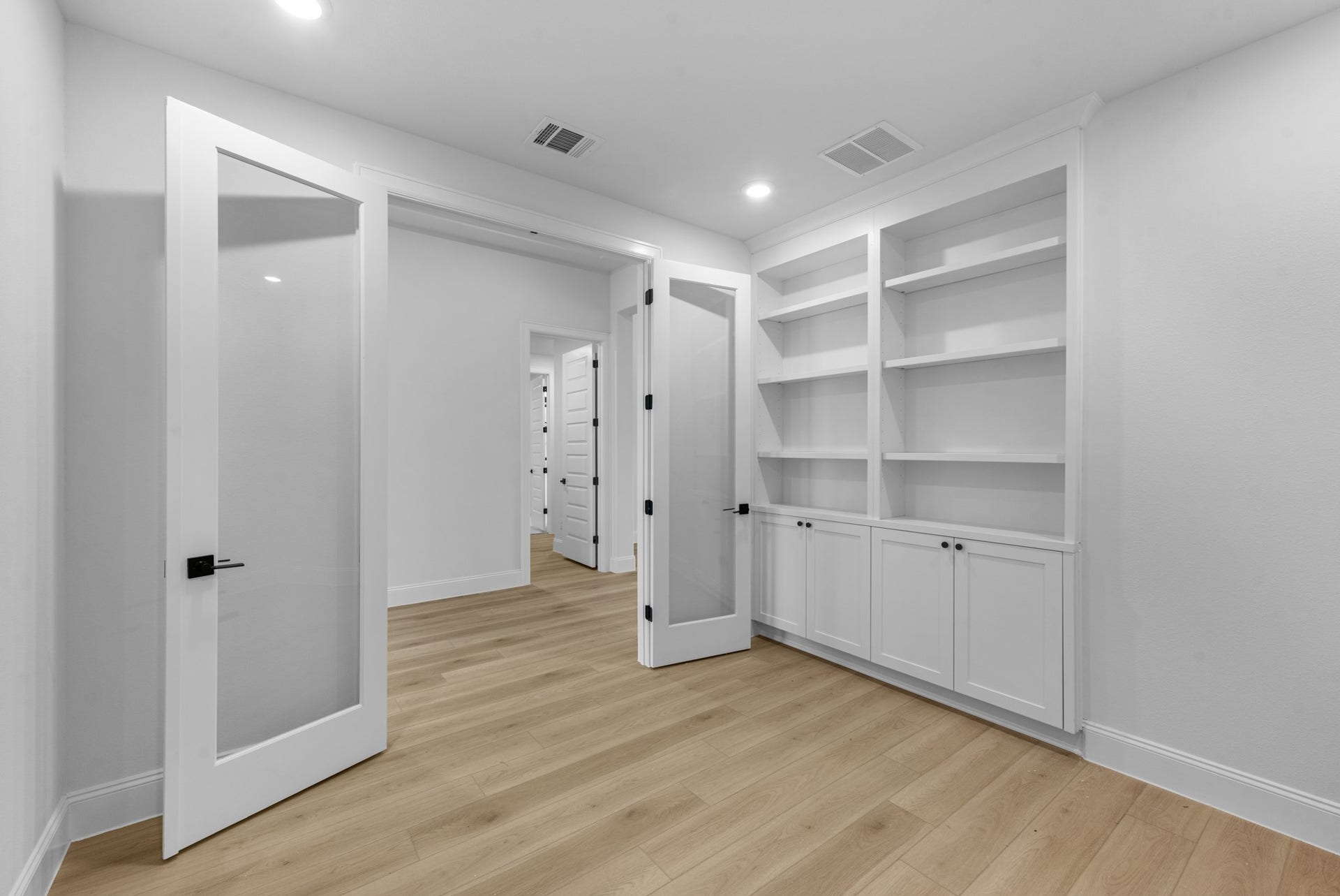 736 Golden Aster Boulevard, Waller, TX 77484 Represented Photo