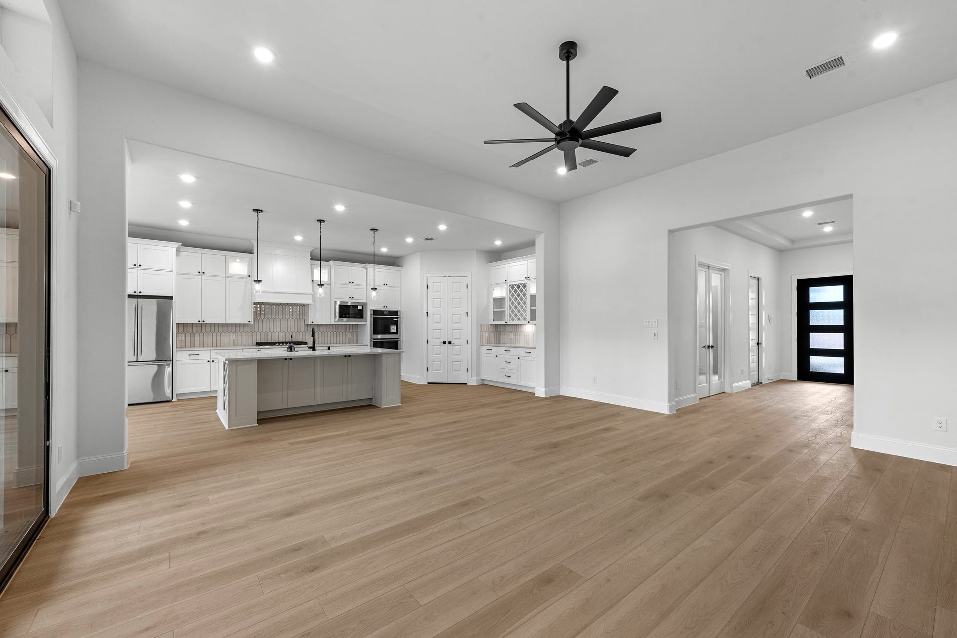 736 Golden Aster Boulevard, Waller, TX 77484 Represented Photo