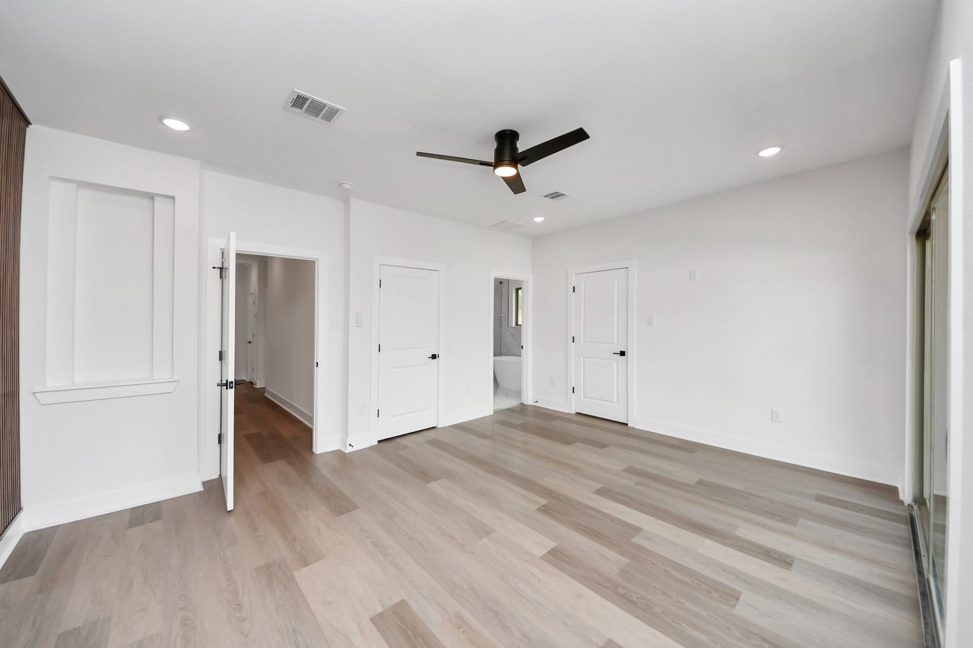 5630 Dolores Street, Houston, TX 77057 5630 Dolores Street, Houston, TX 77057