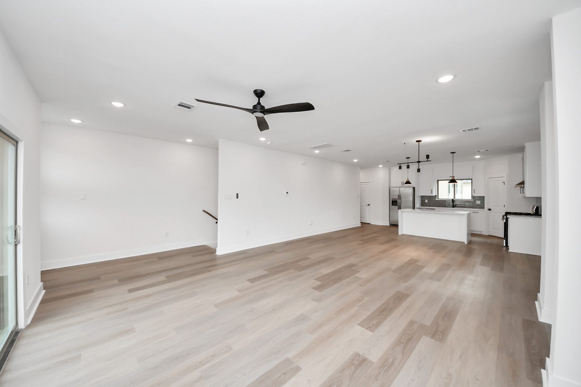 5630 Dolores Street, Houston, TX 77057 5630 Dolores Street, Houston, TX 77057