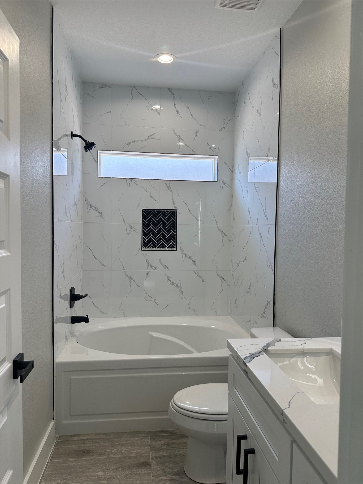 630 Ezekiel Smith Street, Prairie View, TX 77484 Another view of Second Full Bathroom