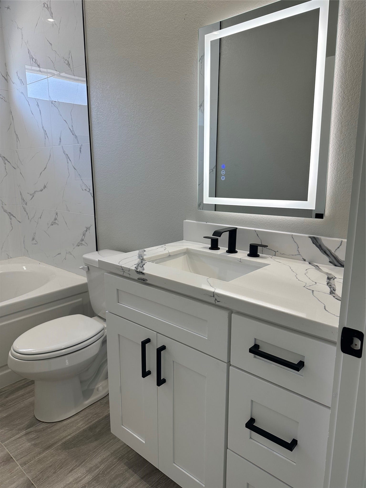 630 Ezekiel Smith Street, Prairie View, TX 77484 Second Full Bathroom
