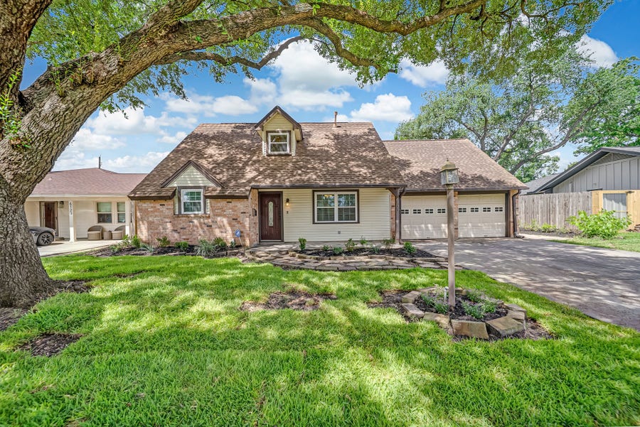 Property photo for 4127 Hill Oak Drive, Houston, TX