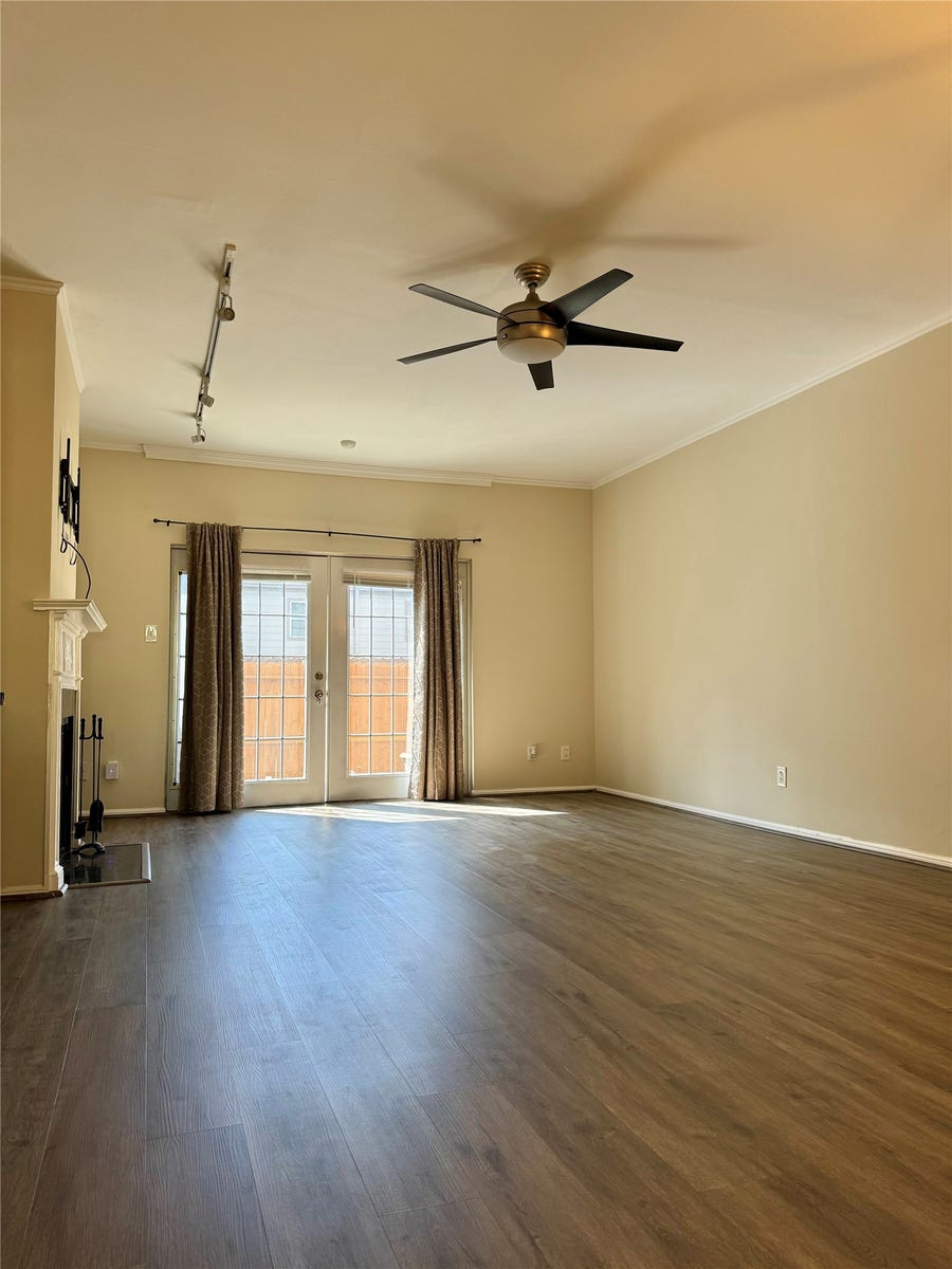 Property photo for 850 Threadneedle Street, #80, Houston, TX