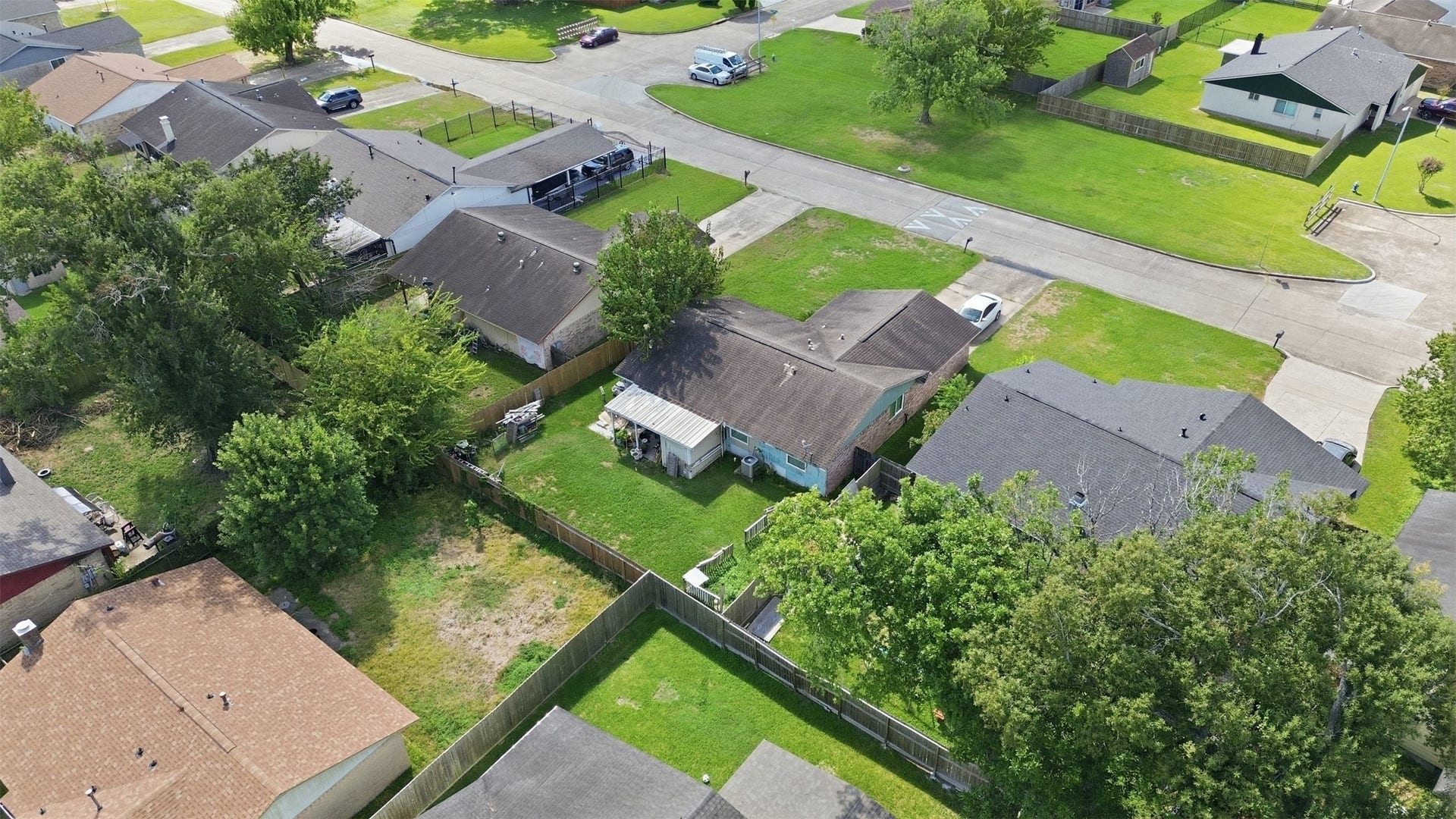 2626 John Ralston Road, Houston, TX 77013 2626 John Ralston Road, Houston, TX 77013