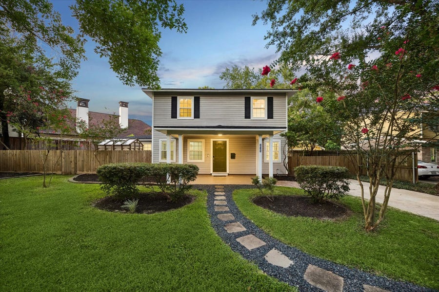Property photo for 858 Azalea Street, Houston, TX