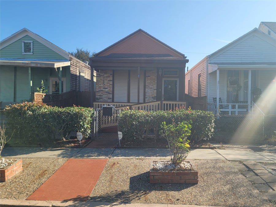 Property photo for 3321 Avenue M, Galveston, TX
