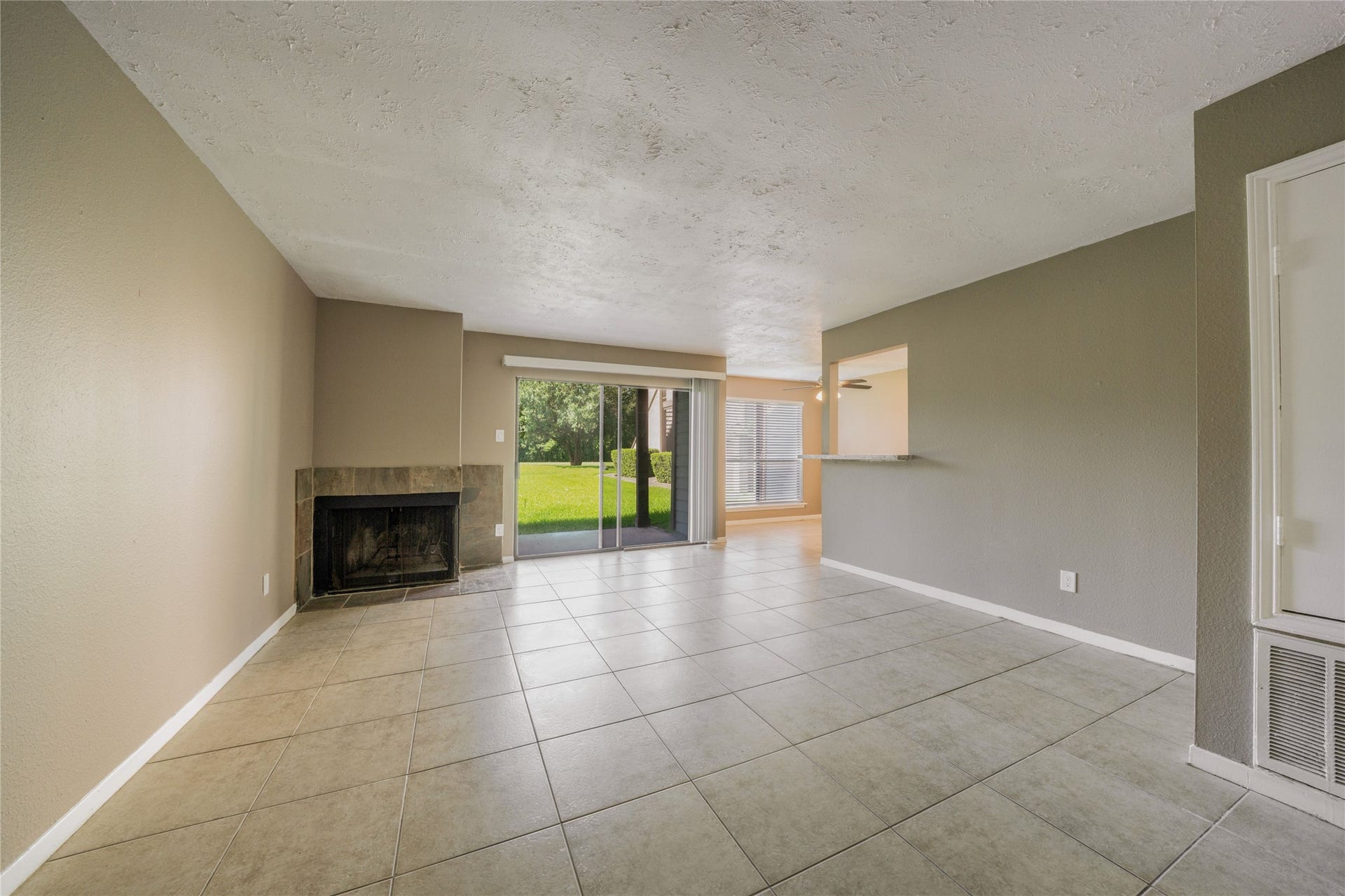 8481 Sands Point Drive, Houston, TX 77036 8481 Sands Point Drive, Houston, TX 77036