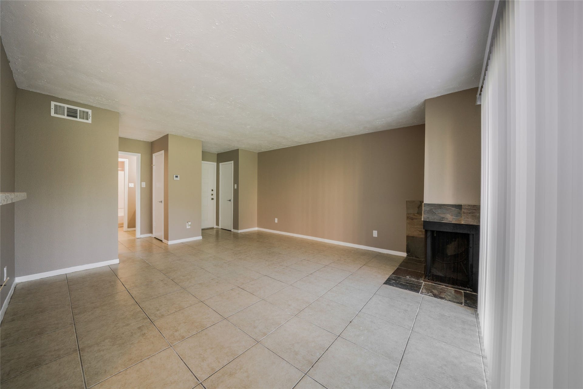 8481 Sands Point Drive, Houston, TX 77036 8481 Sands Point Drive, Houston, TX 77036
