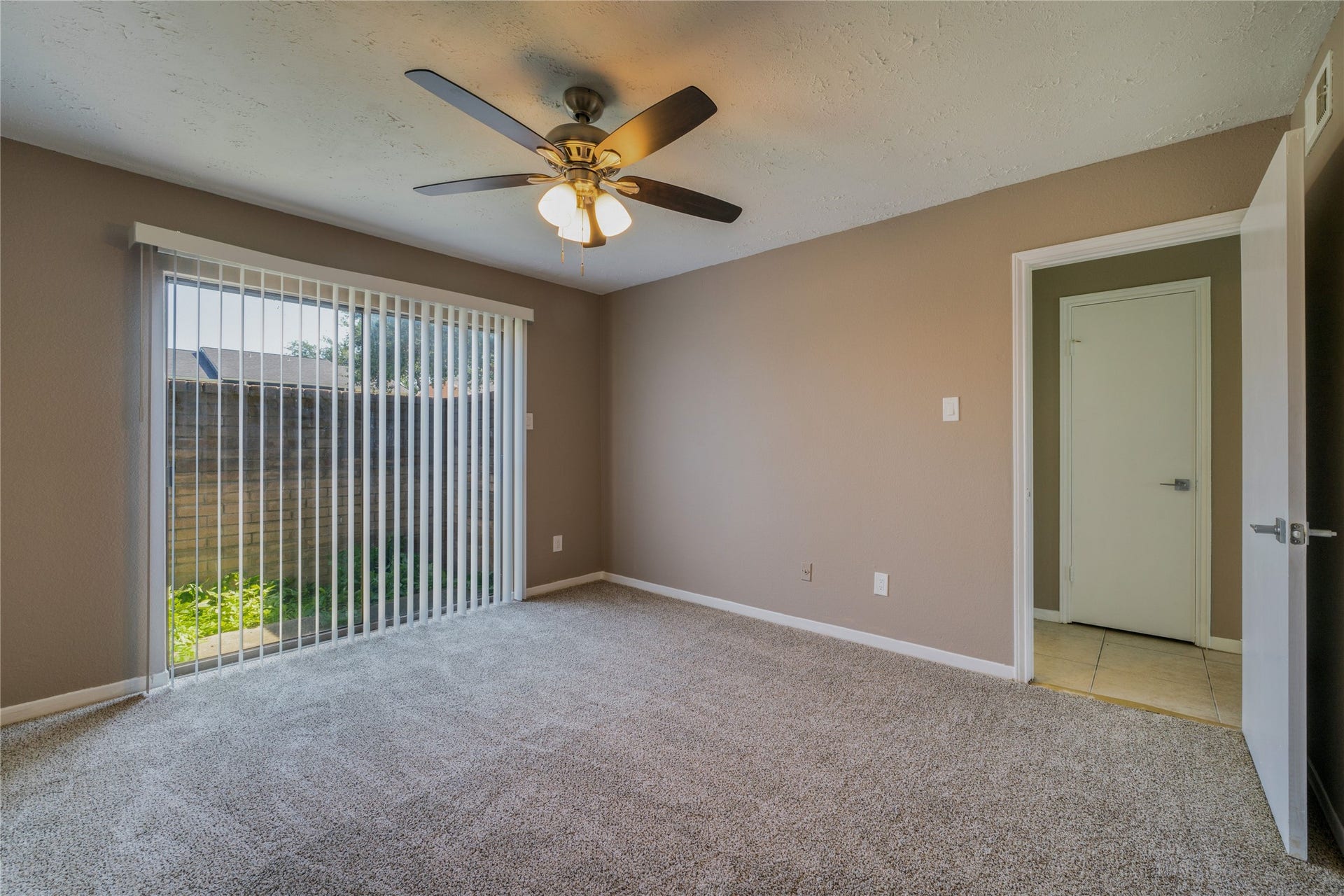 8481 Sands Point Drive, Houston, TX 77036 8481 Sands Point Drive, Houston, TX 77036