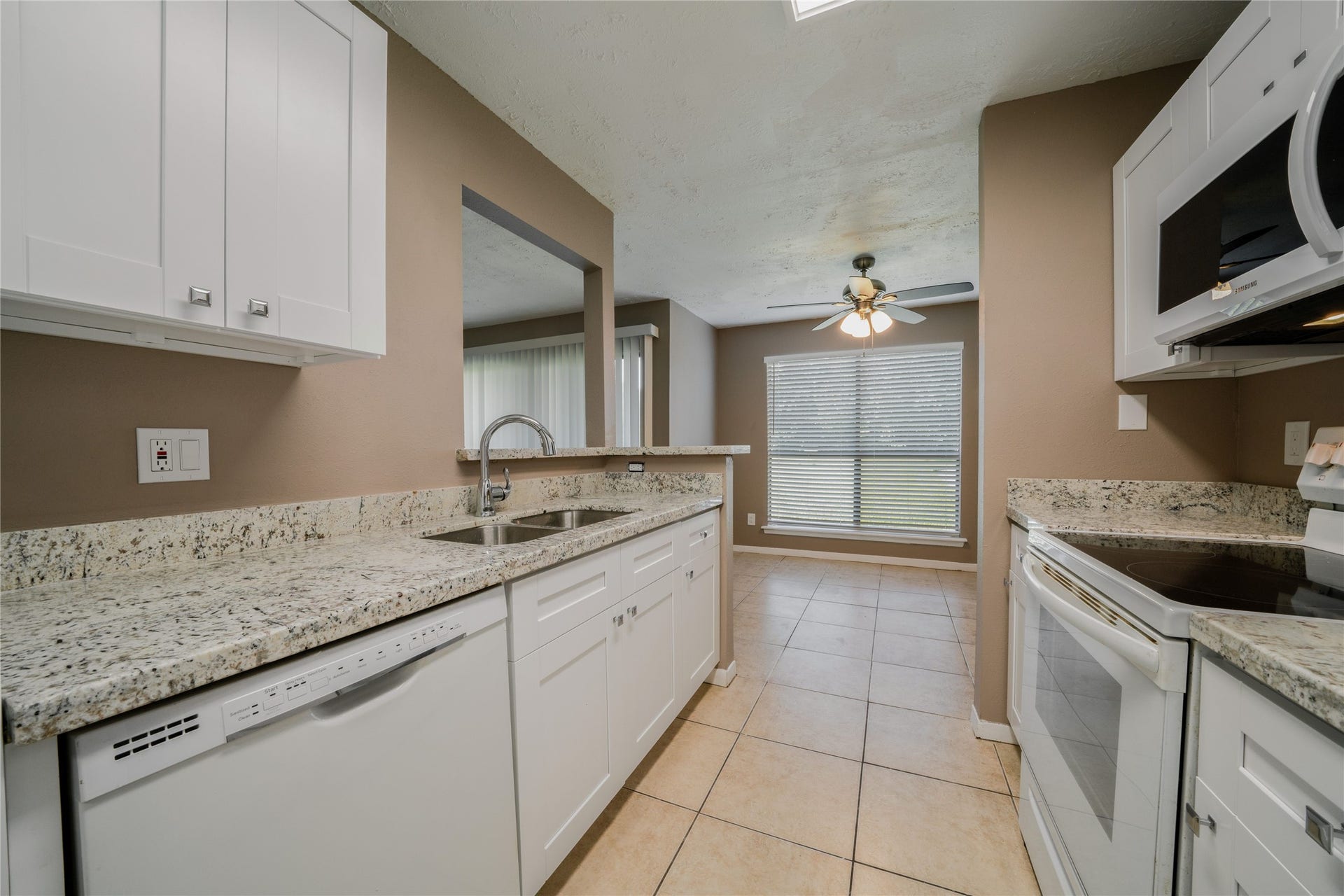 8481 Sands Point Drive, Houston, TX 77036 8481 Sands Point Drive, Houston, TX 77036