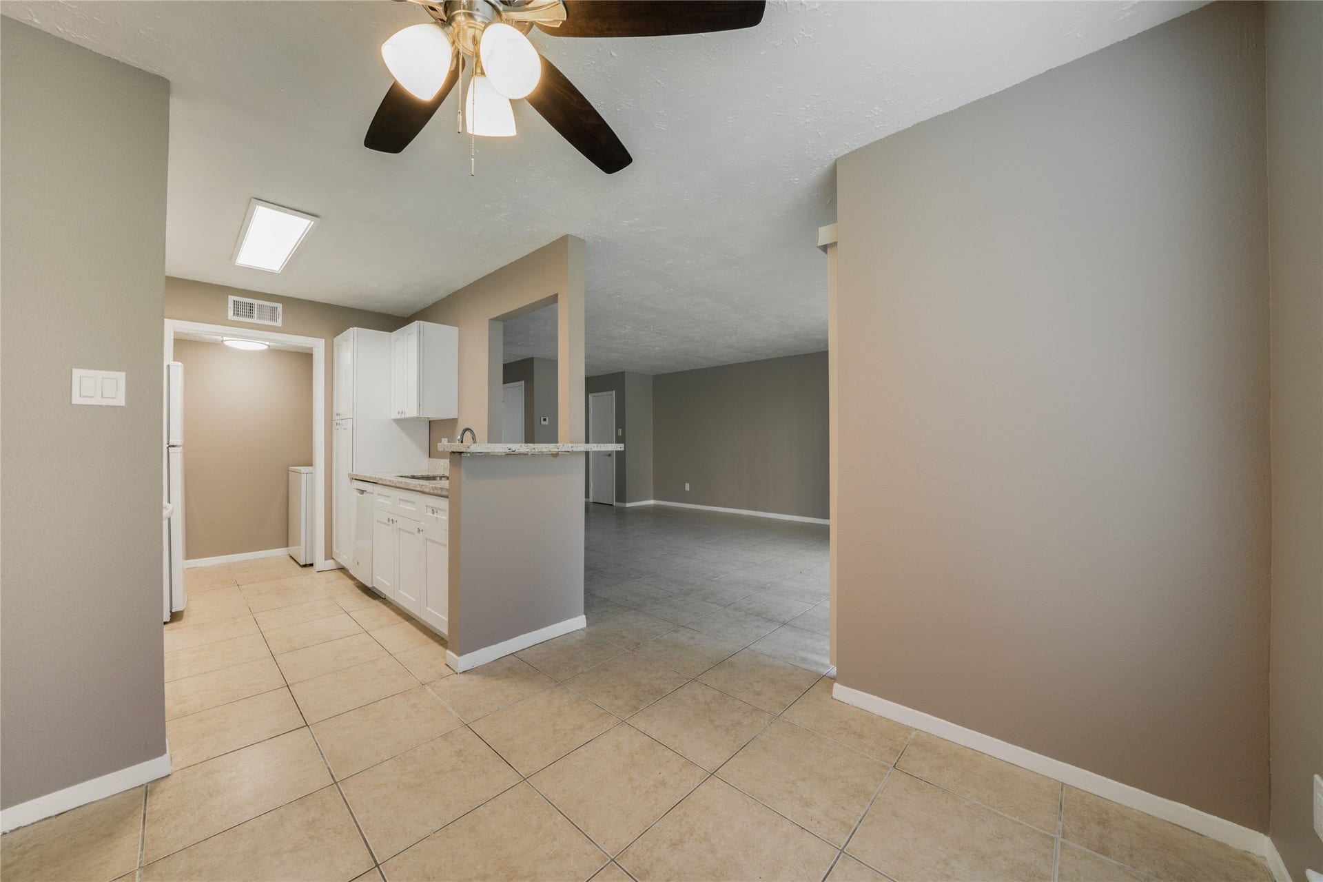 8481 Sands Point Drive, Houston, TX 77036 8481 Sands Point Drive, Houston, TX 77036