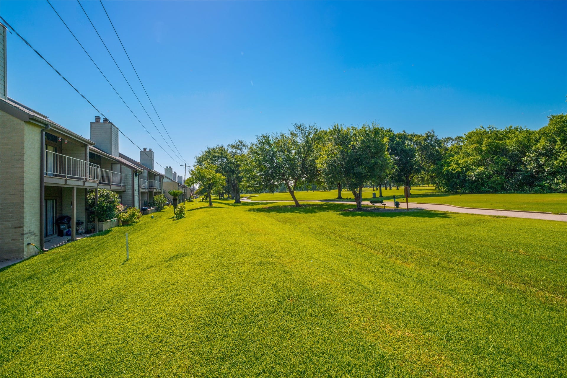 8481 Sands Point Drive, Houston, TX 77036 8481 Sands Point Drive, Houston, TX 77036