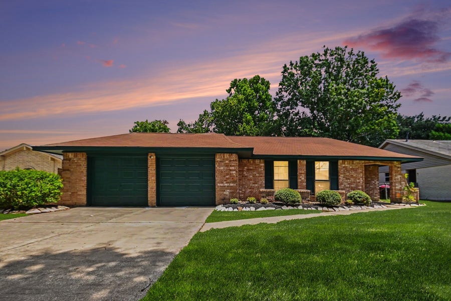 Property photo for 10323 Kirkwren Drive, Houston, TX