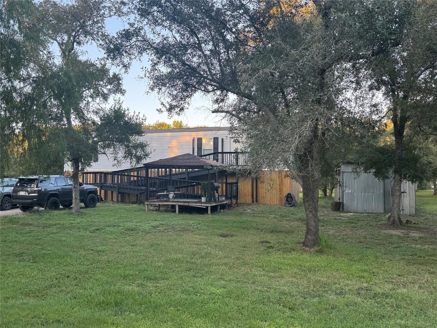 Property photo for 117 County Road 559, Danbury, TX