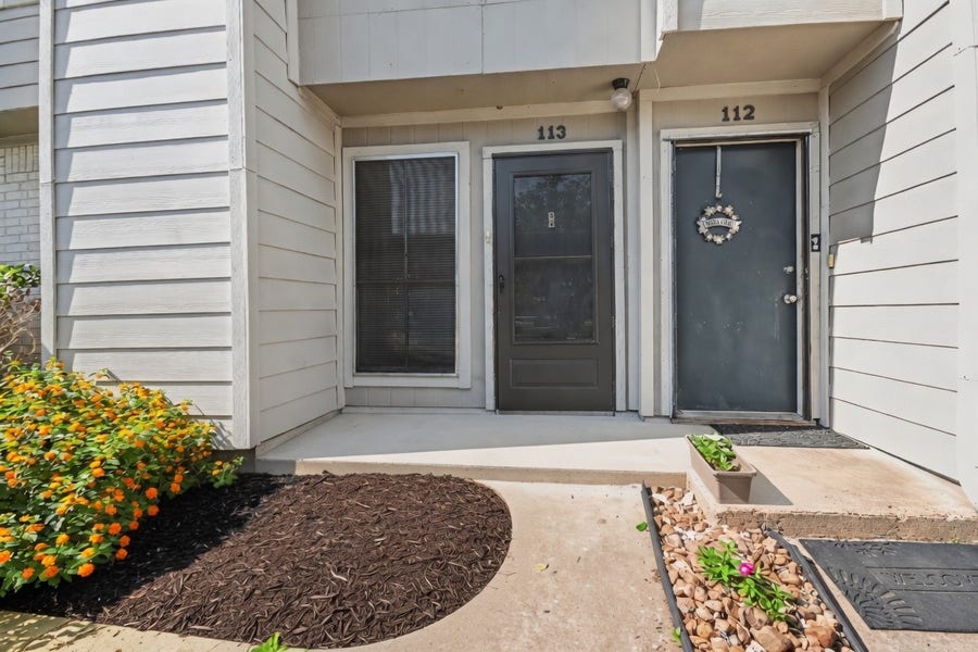 Property photo for 3919 Fairmont Parkway, #113, Pasadena, TX