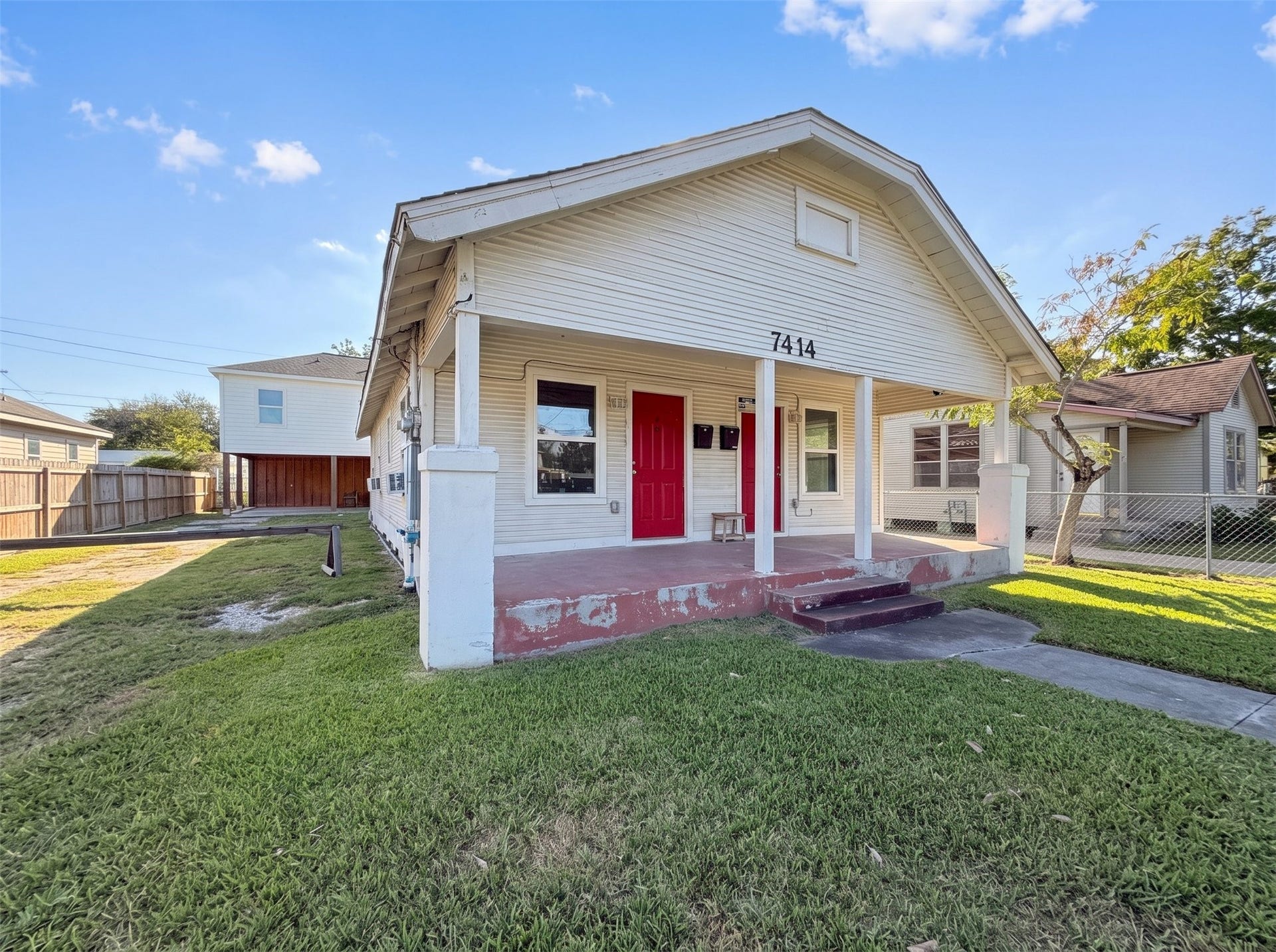 7414 Canal Street, Houston, TX 77011 7414 Canal Street, Houston, TX 77011