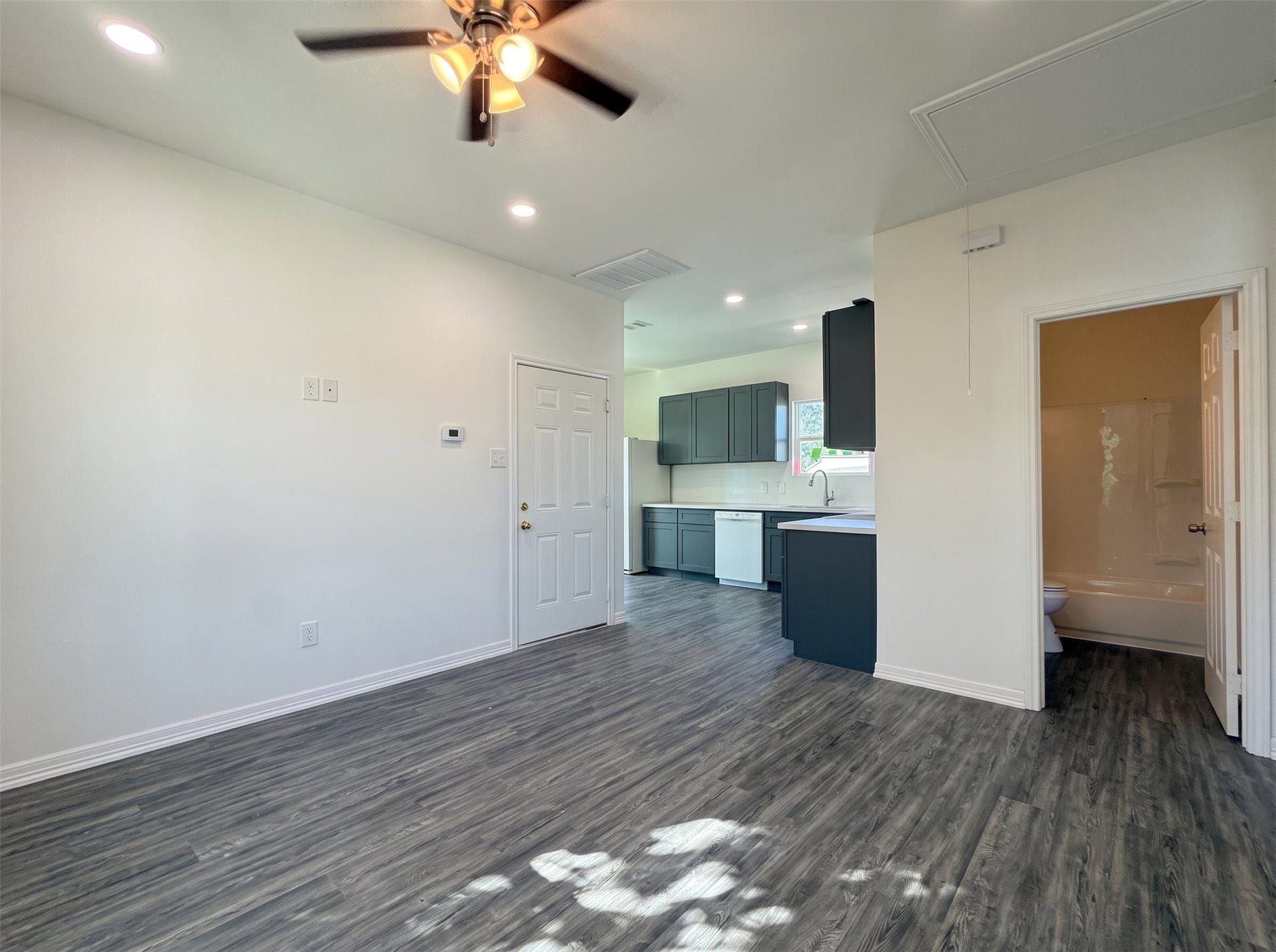 7414 Canal Street, Houston, TX 77011 2nd Floor Unit