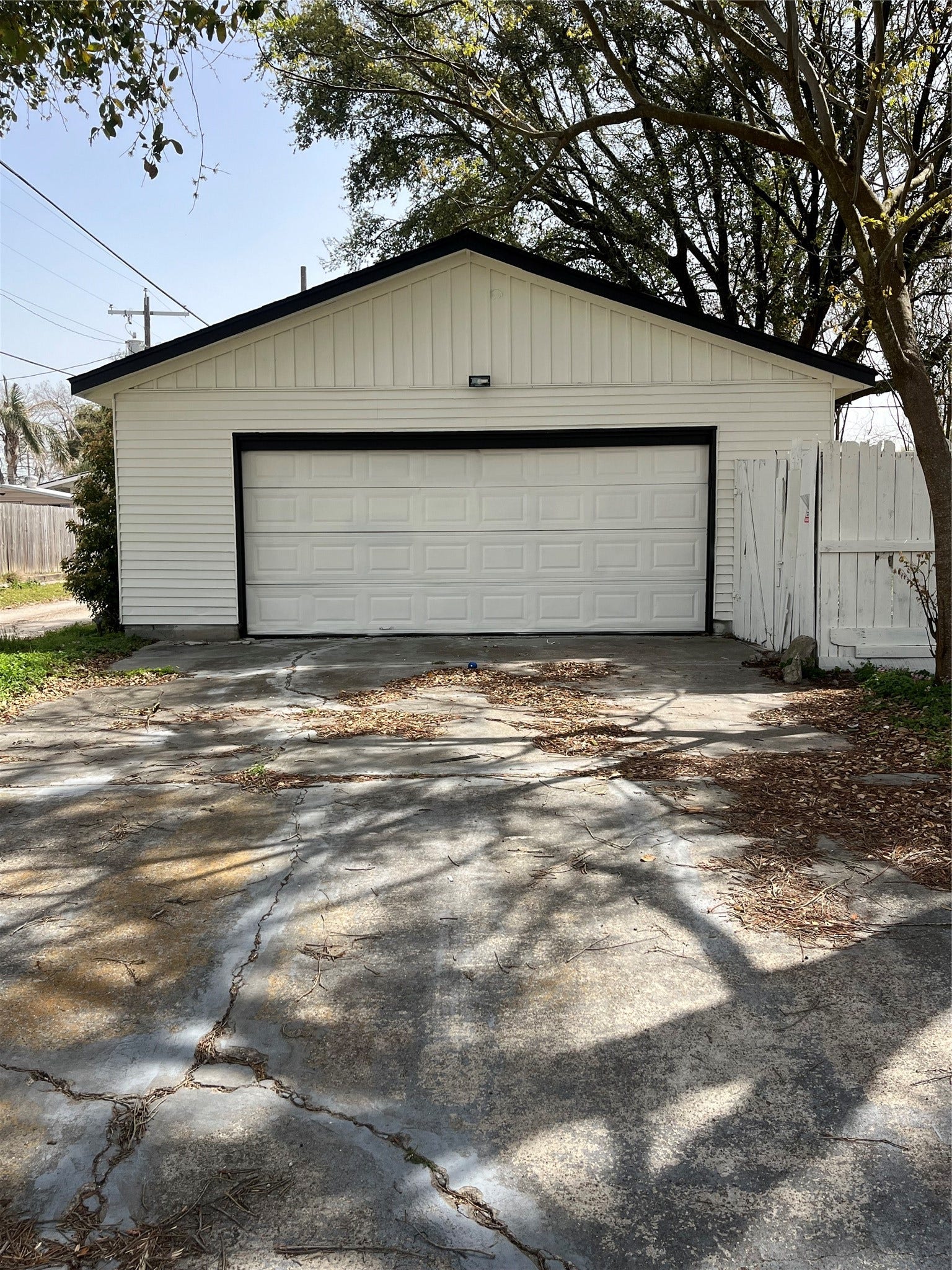 30 12th Avenue N, Texas City, TX 77590 30 12th Avenue N, Texas City, TX 77590