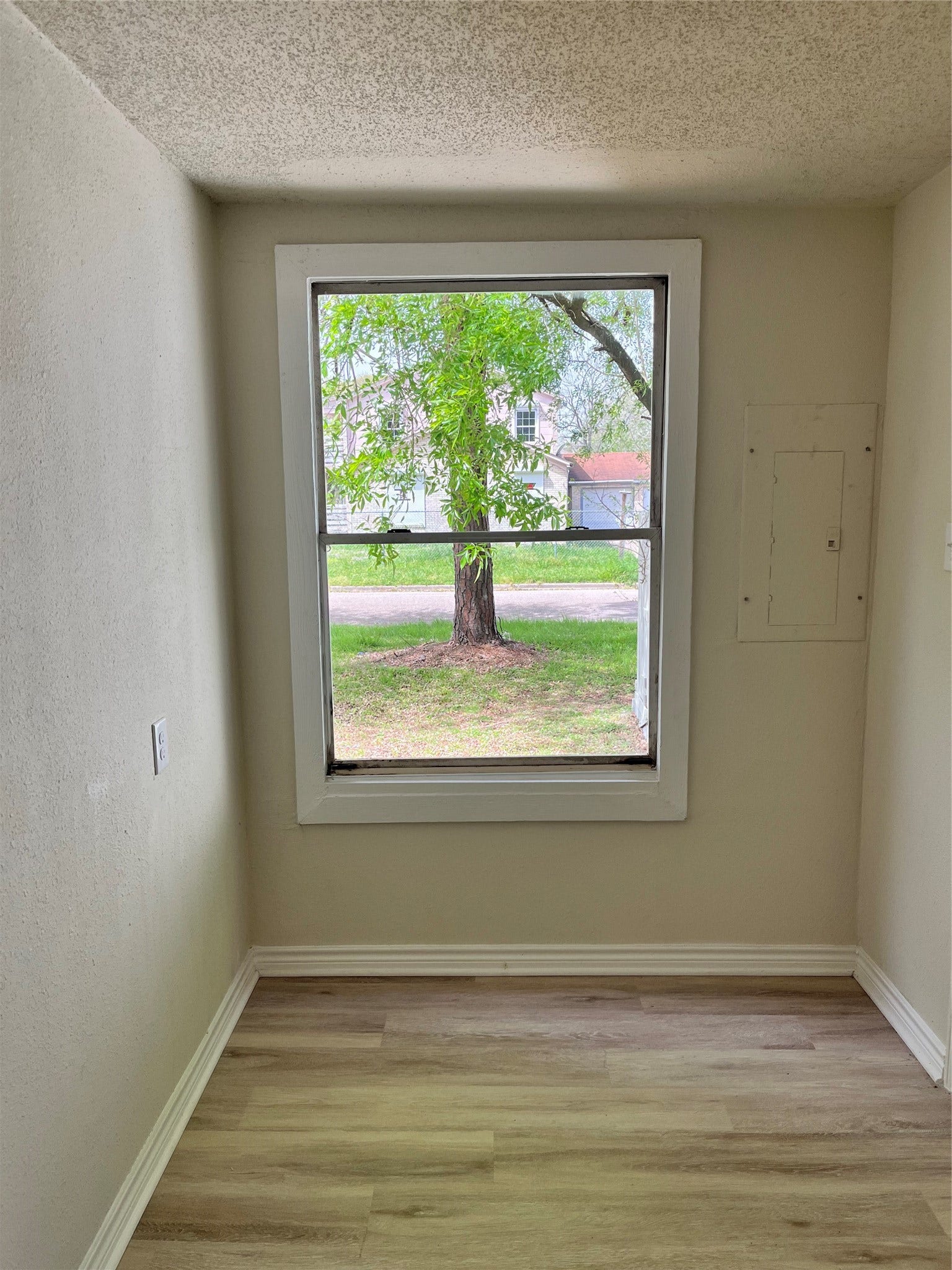30 12th Avenue N, Texas City, TX 77590 30 12th Avenue N, Texas City, TX 77590