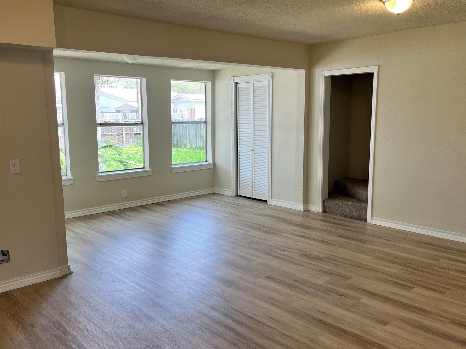 30 12th Avenue N, Texas City, TX 77590 30 12th Avenue N, Texas City, TX 77590