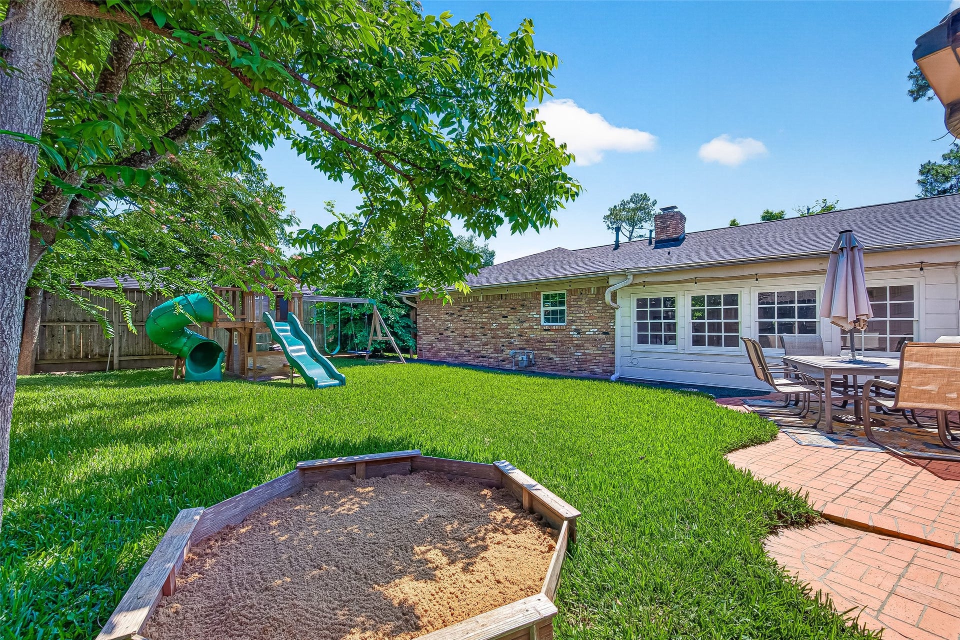 2610 Teague Road, Houston, TX 77080 2610 Teague Road, Houston, TX 77080