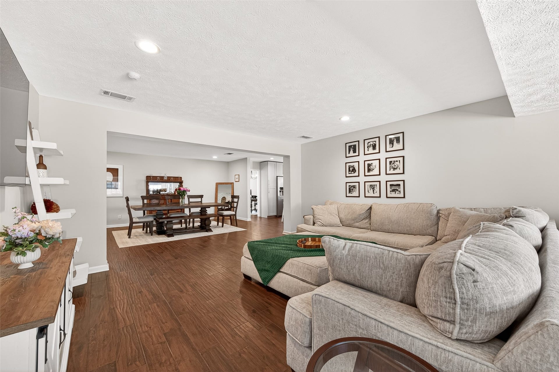 2610 Teague Road, Houston, TX 77080 Truly open-concept living at its finest.