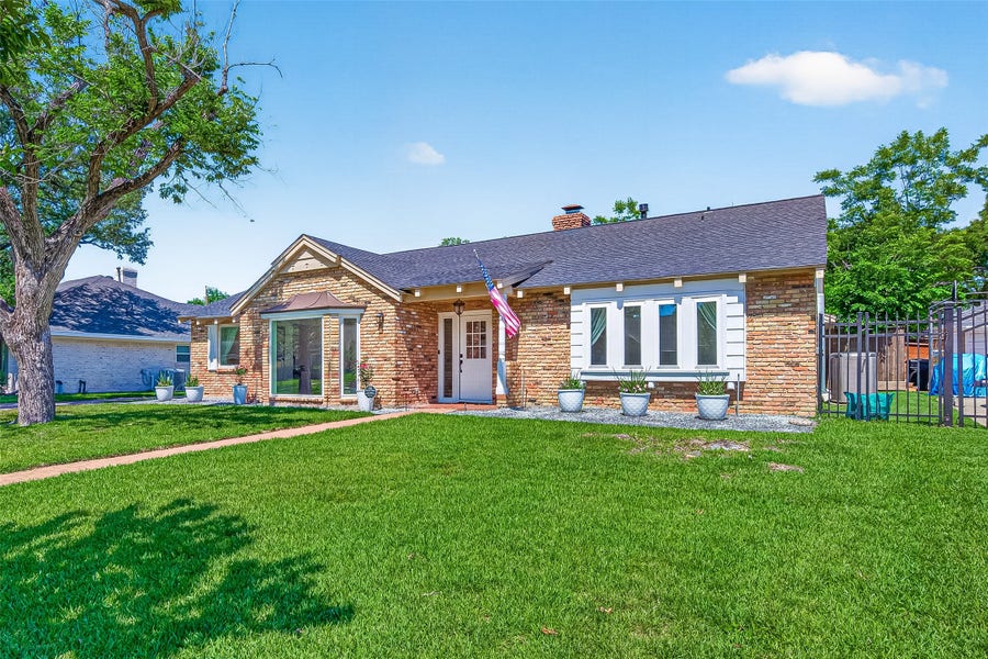 Property photo for 2610 Teague Road, Houston, TX