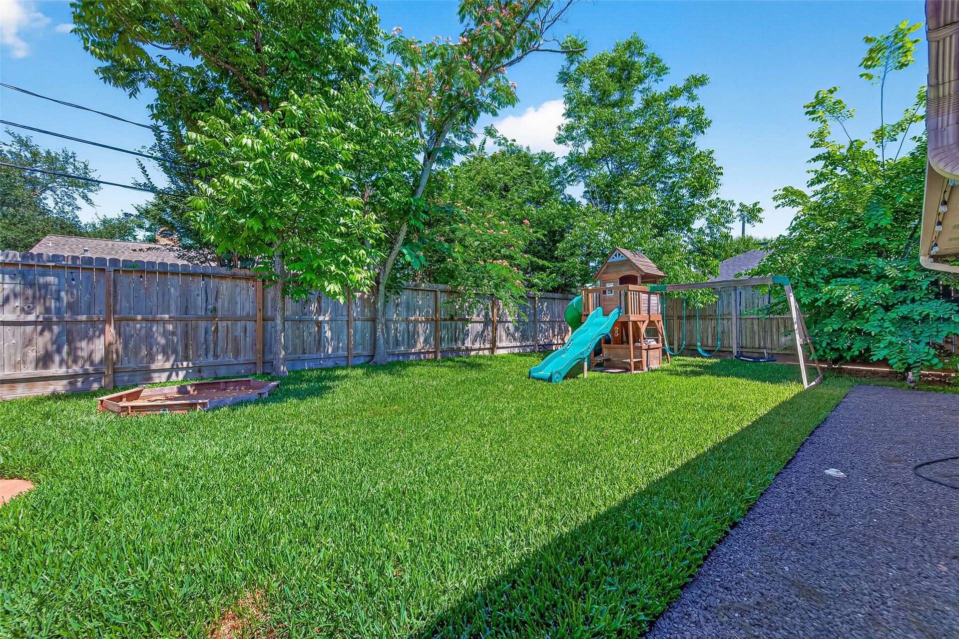 2610 Teague Road, Houston, TX 77080 2610 Teague Road, Houston, TX 77080