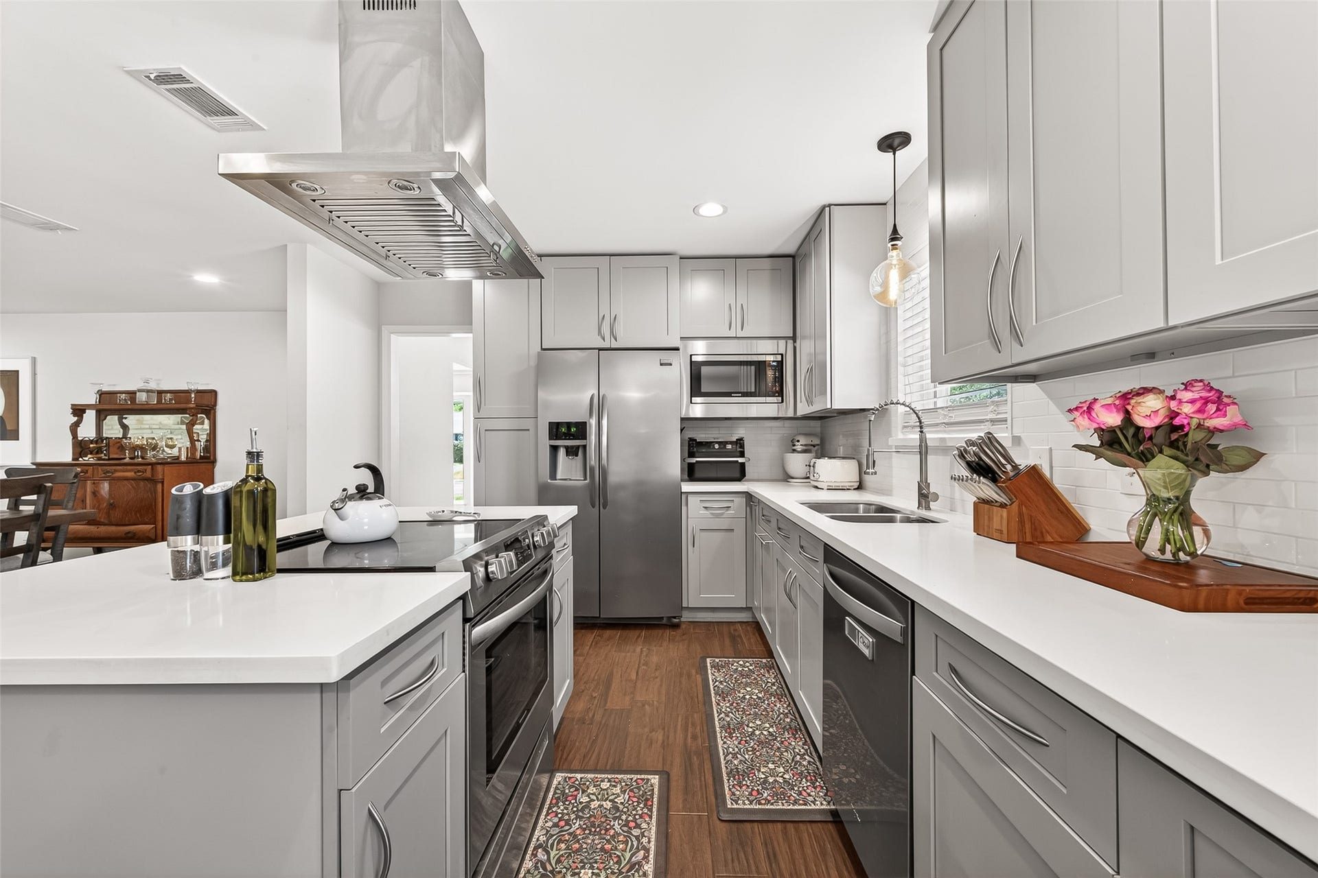 2610 Teague Road, Houston, TX 77080 2610 Teague Road, Houston, TX 77080