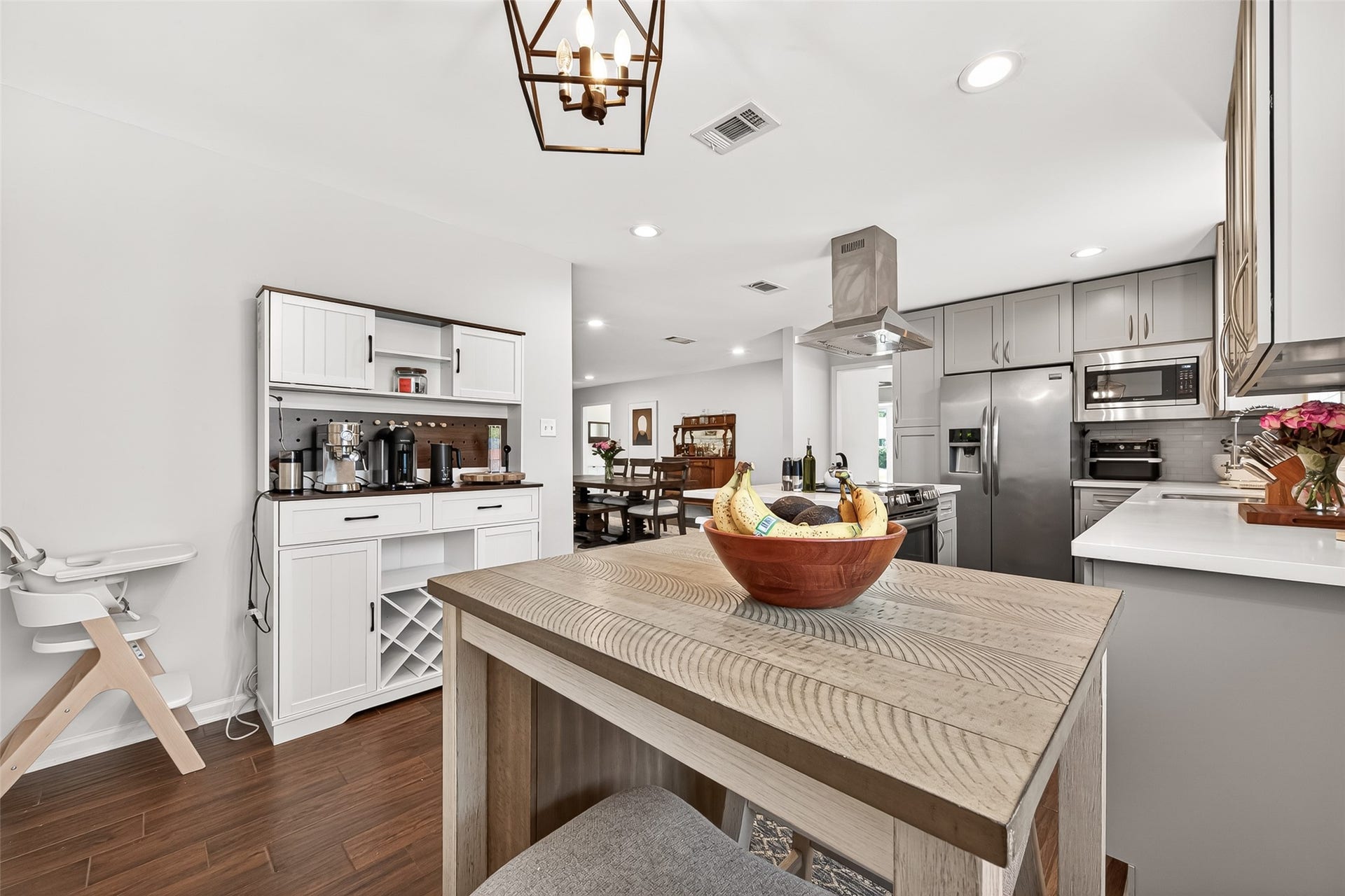 2610 Teague Road, Houston, TX 77080 2610 Teague Road, Houston, TX 77080