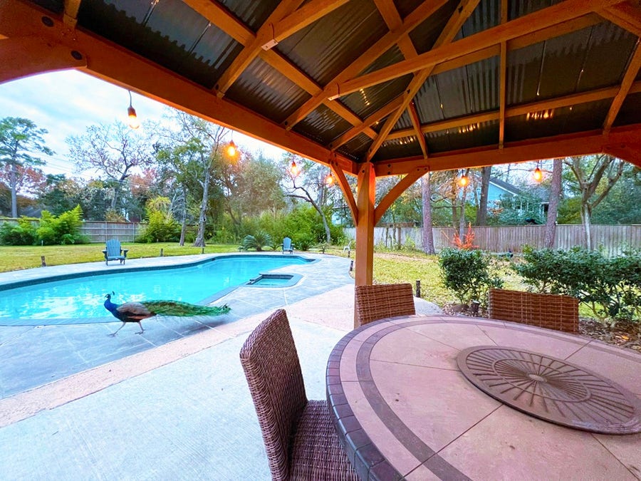 Property photo for 19 Windermere Lane, Houston, TX