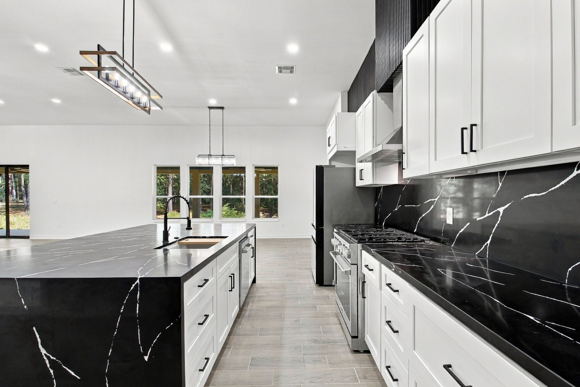 7133 Racehorse Drive, Waller, TX 77484 7133 Racehorse Drive, Waller, TX 77484