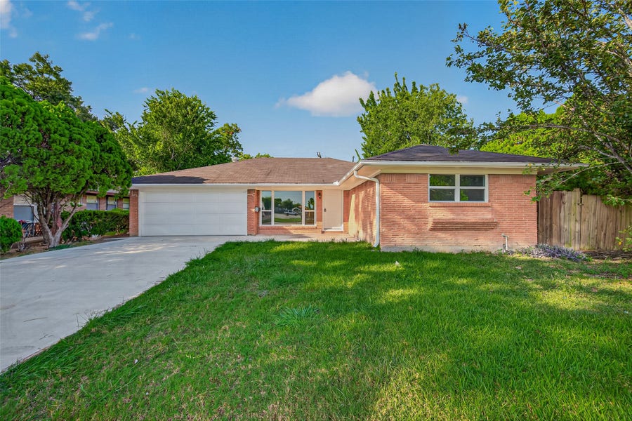 Property photo for 6846 Beechnut Street, Houston, TX