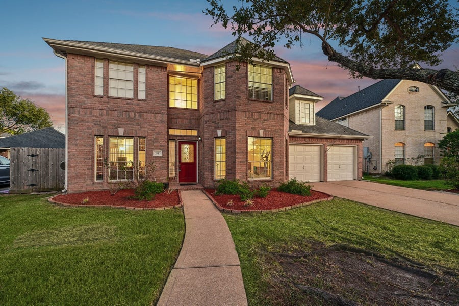 Property photo for 2613 Broussard Court, Seabrook, TX
