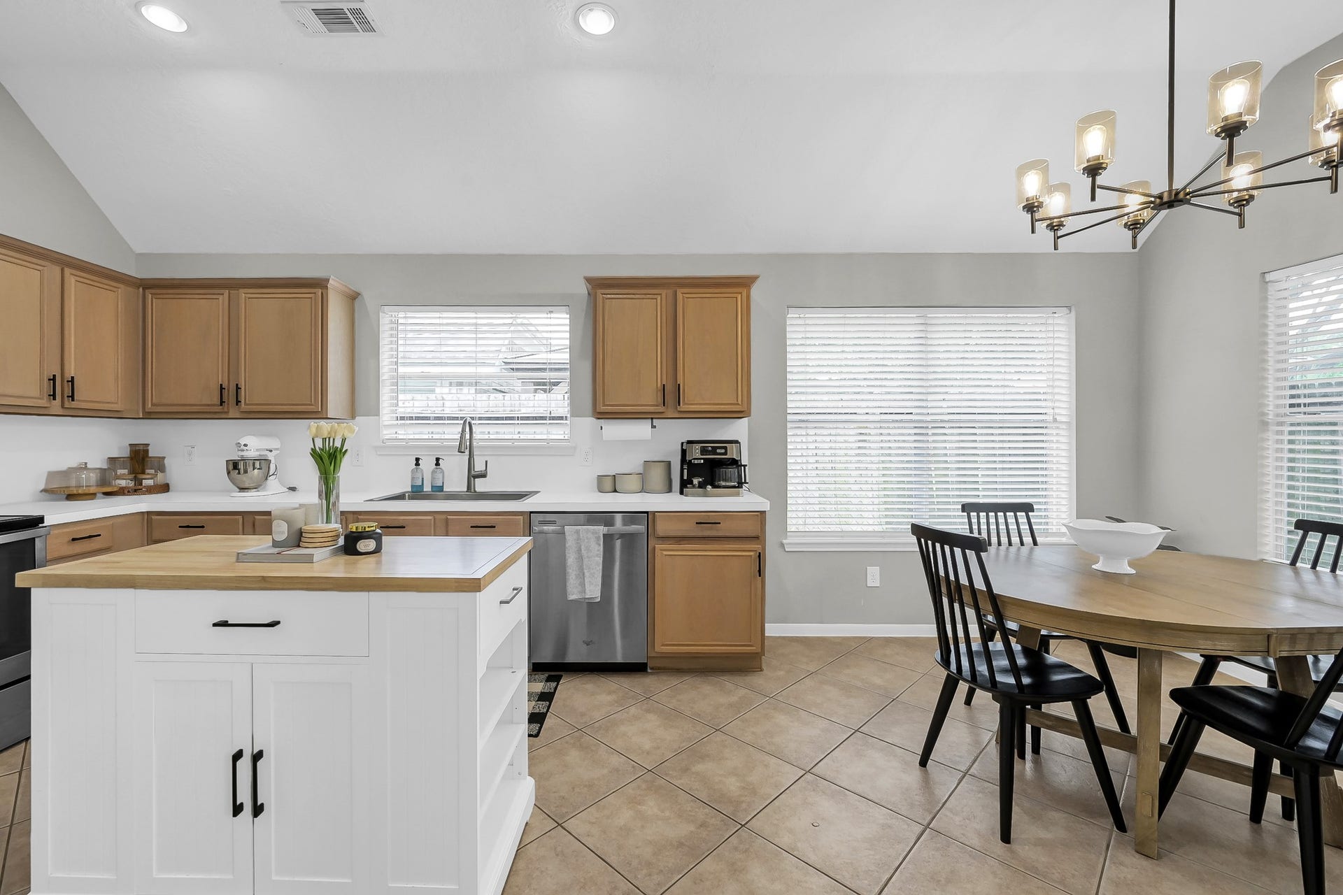 1427 Chesterpoint Drive, Spring, TX 77386 1427 Chesterpoint Drive, Spring, TX 77386